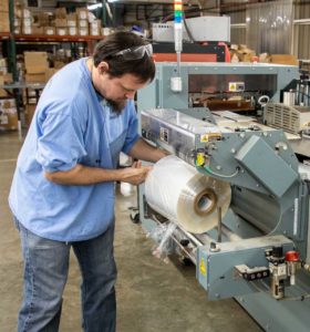 changing shrink film roll